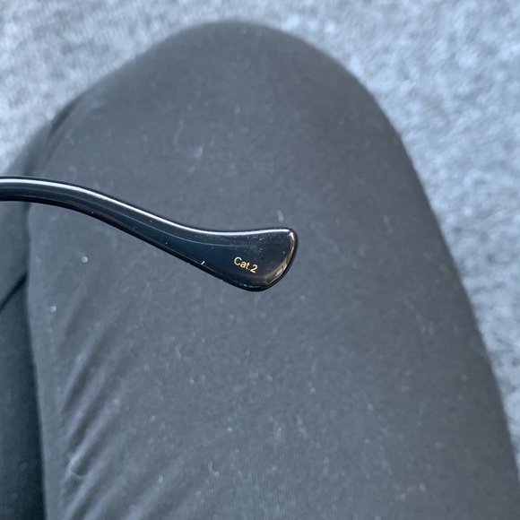 Gucci Sunglasses - Picture 7 of 8